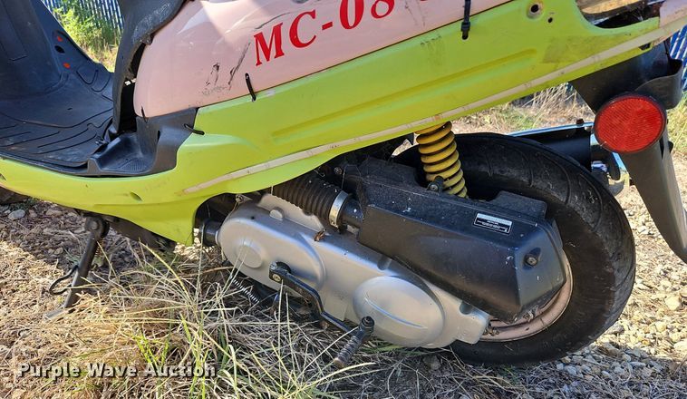 image for item LM9125 2008 BENZHOU MC-08-50B  scooter