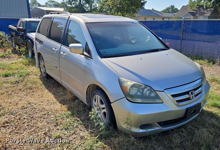 image for item LM9126 2006 Honda Odyssey  van