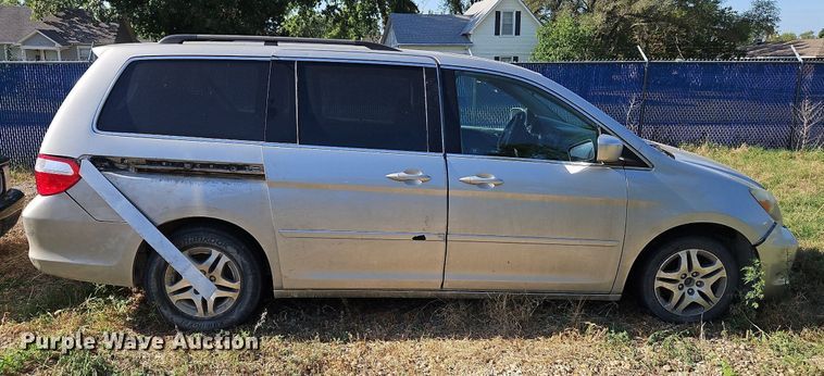 image for item LM9126 2006 Honda Odyssey  van