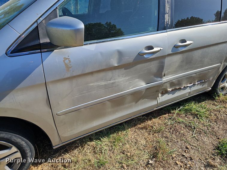 image for item LM9126 2006 Honda Odyssey  van