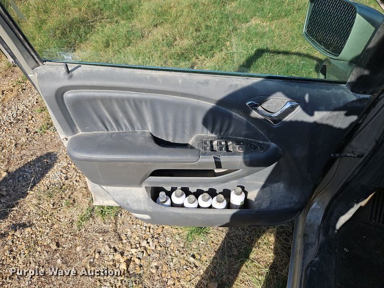 image for item LM9126 2006 Honda Odyssey  van