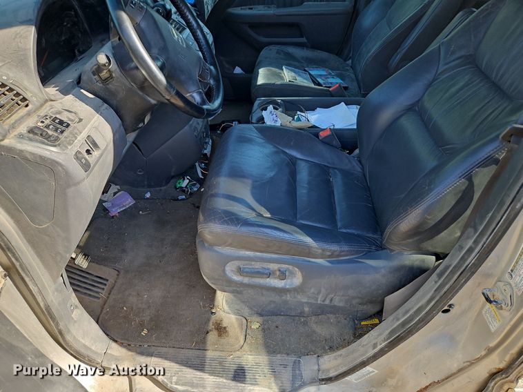 image for item LM9126 2006 Honda Odyssey  van