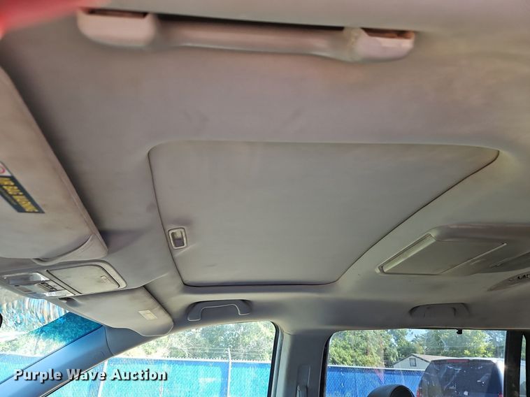 image for item LM9126 2006 Honda Odyssey  van