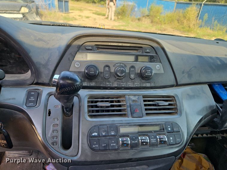 image for item LM9126 2006 Honda Odyssey  van