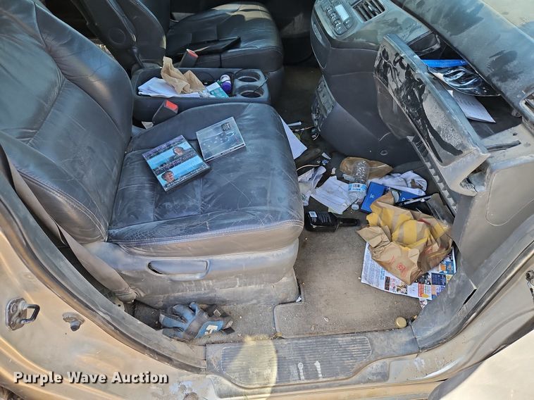 image for item LM9126 2006 Honda Odyssey  van