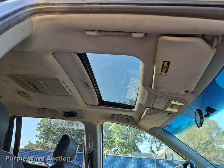 image for item LM9126 2006 Honda Odyssey  van