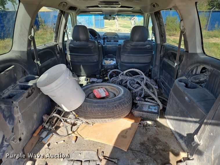 image for item LM9126 2006 Honda Odyssey  van