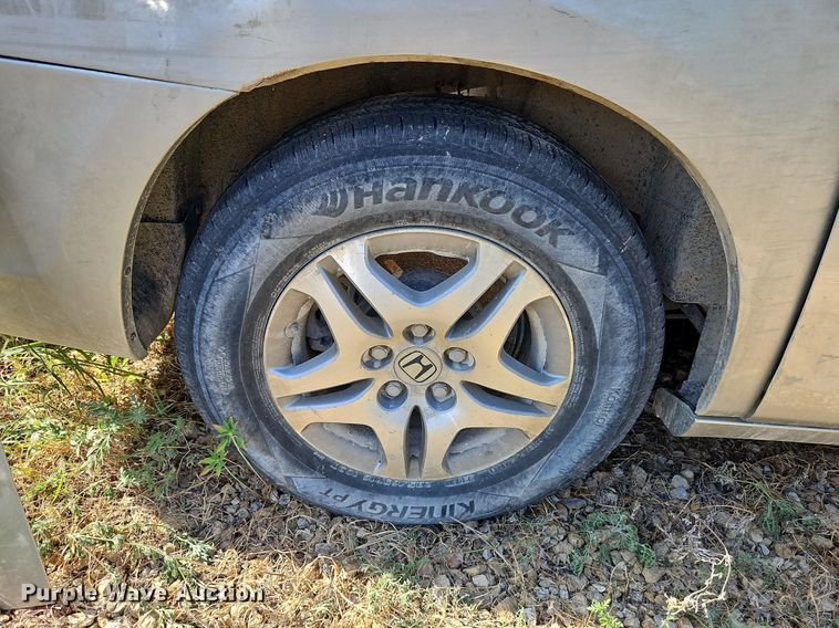 image for item LM9126 2006 Honda Odyssey  van