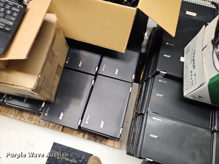 image for item LM9247 Acer  Approximately 500 Acer C7318T N15Q8 Chromebooks