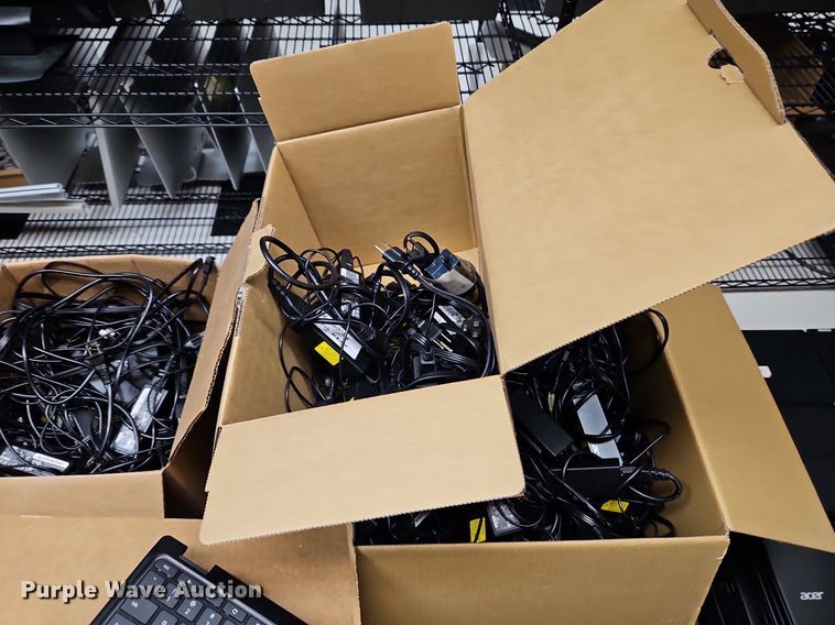 image for item LM9247 Acer  Approximately 500 Acer C7318T N15Q8 Chromebooks