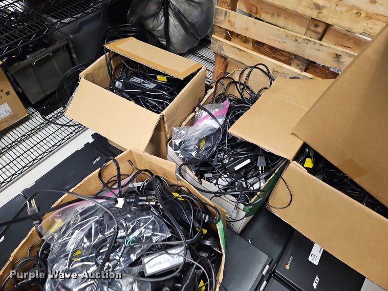 image for item LM9247 Acer  Approximately 500 Acer C7318T N15Q8 Chromebooks