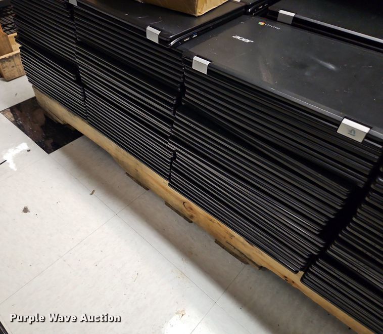 image for item LM9247 Acer  Approximately 500 Acer C7318T N15Q8 Chromebooks