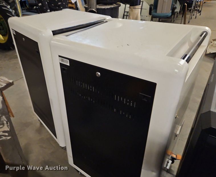 image for item LM9252 (4) charging carts