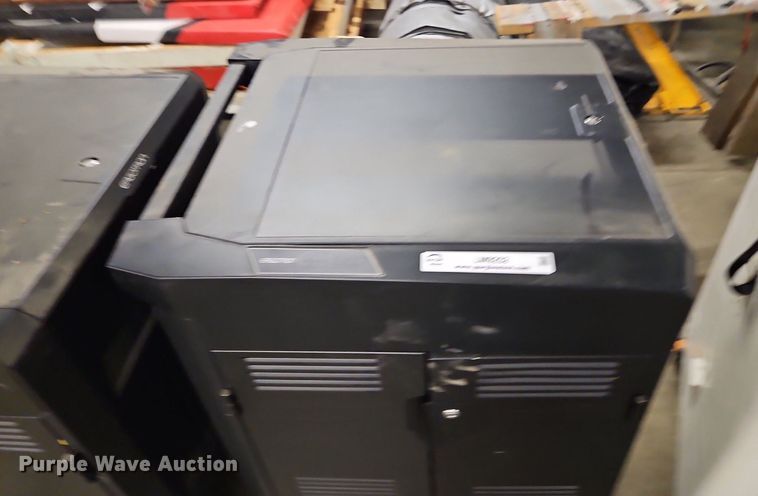 image for item LM9252 (4) charging carts