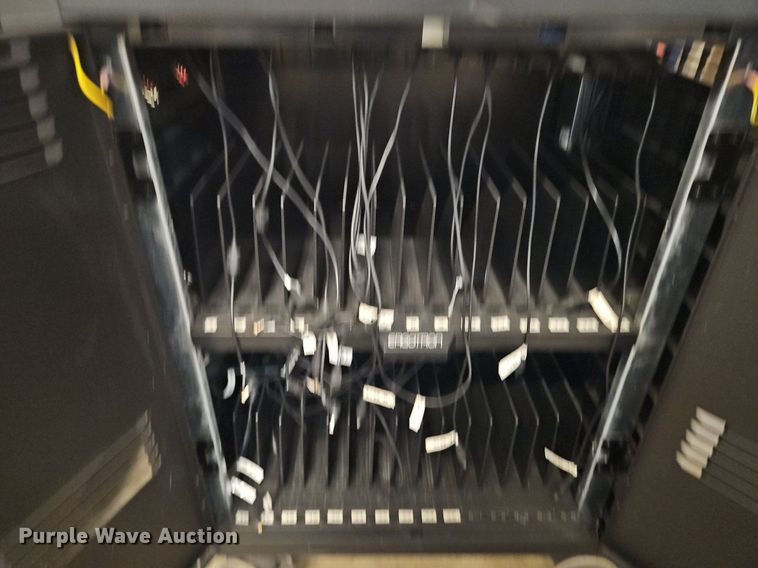 image for item LM9252 (4) charging carts