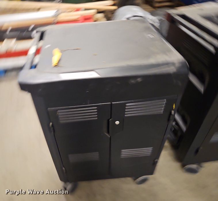 image for item LM9252 (4) charging carts