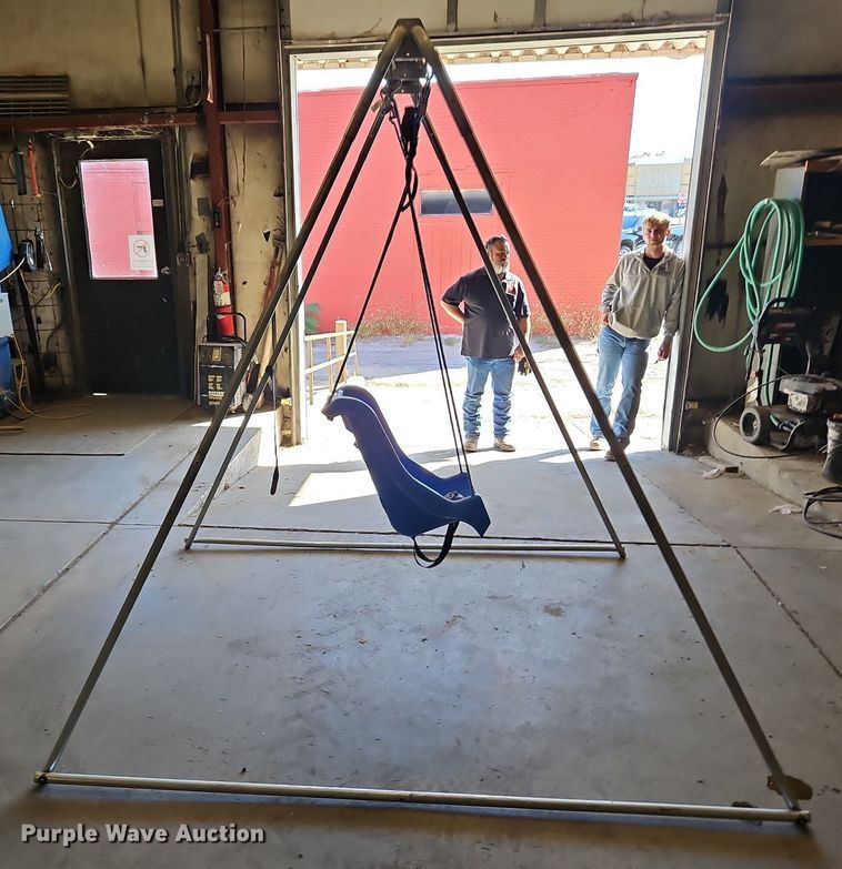 image for item LM9255 Swing