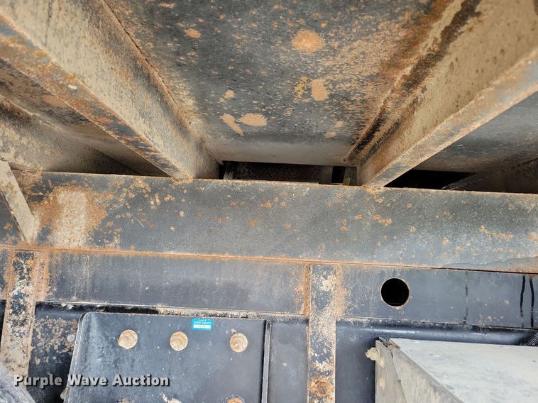 image for item LO9842 2000 Freightliner FL70  dump truck