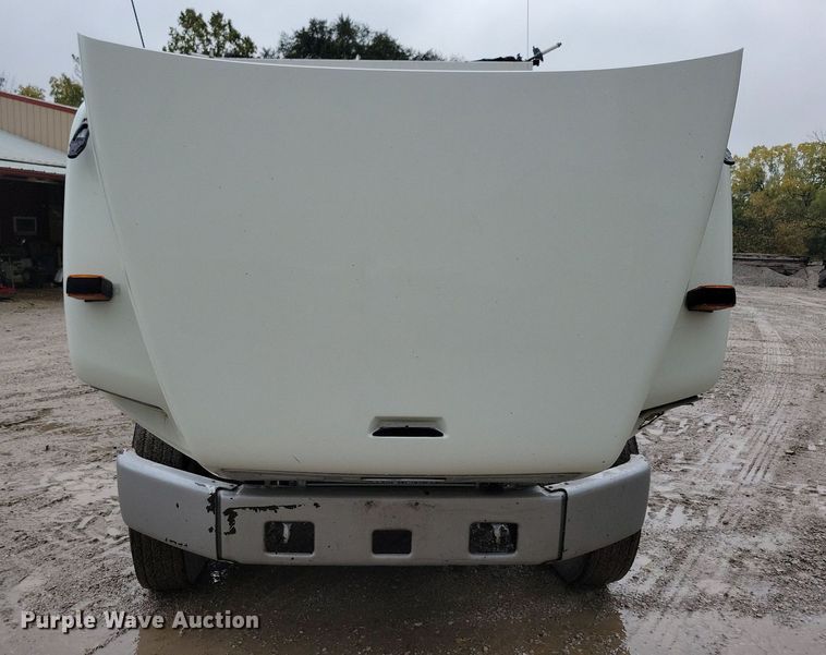 image for item LO9842 2000 Freightliner FL70  dump truck