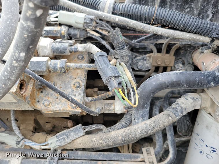 image for item LO9842 2000 Freightliner FL70  dump truck