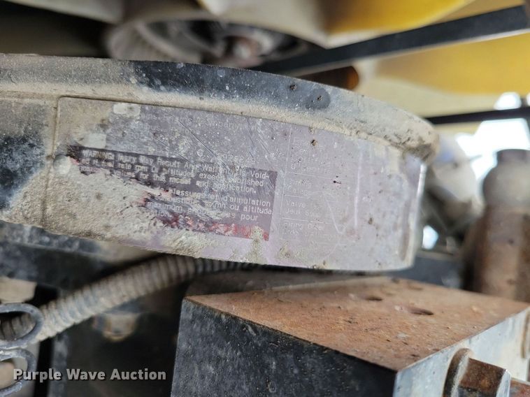 image for item LO9842 2000 Freightliner FL70  dump truck