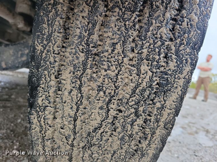 image for item LO9842 2000 Freightliner FL70  dump truck