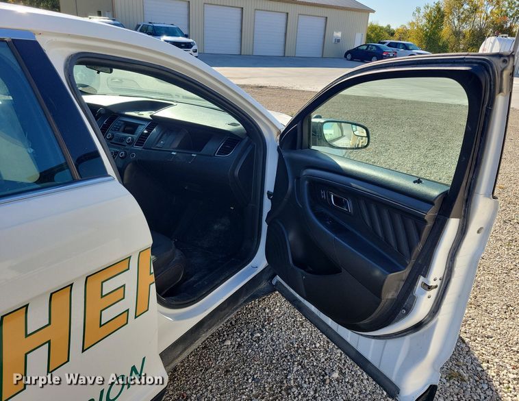 image for item LO9846 2018 Ford Taurus Police Interceptor