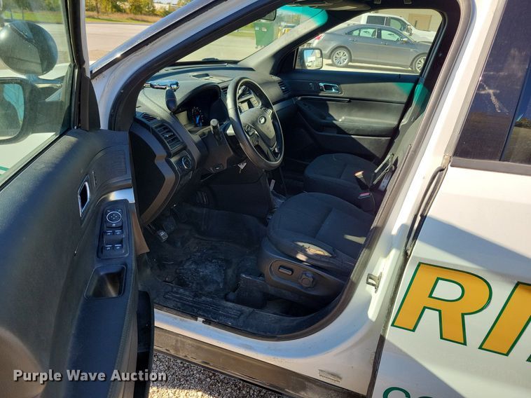 image for item LO9847 2017 Ford Explorer Police Interceptor  SUV