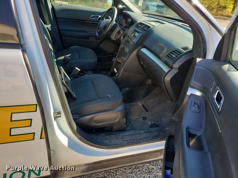 image for item LO9847 2017 Ford Explorer Police Interceptor  SUV