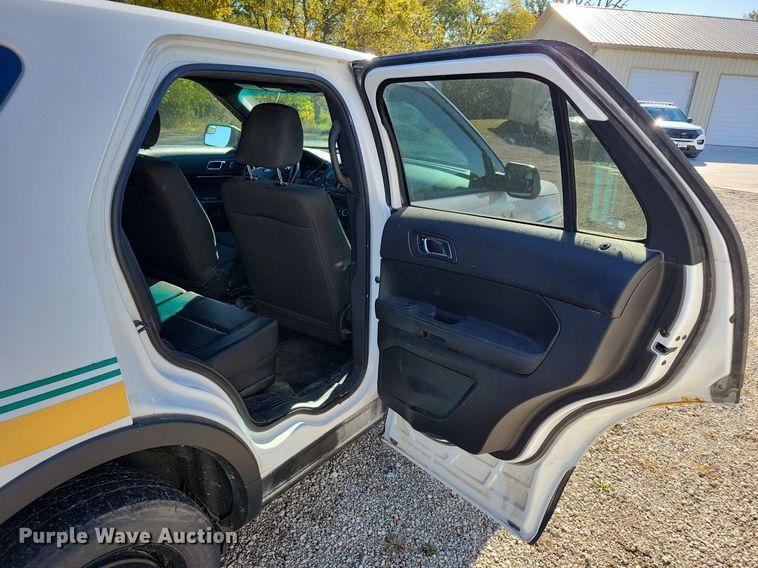 image for item LO9847 2017 Ford Explorer Police Interceptor  SUV