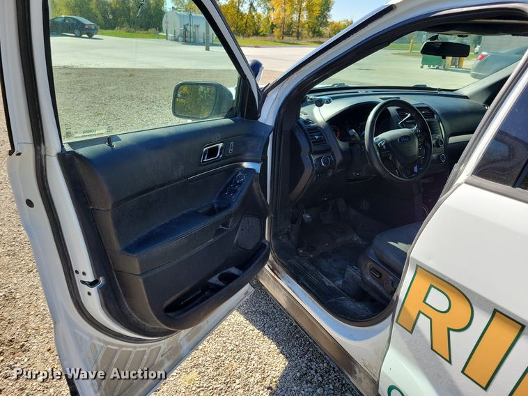image for item LO9850 2019 Ford Explorer Police Interceptor  SUV