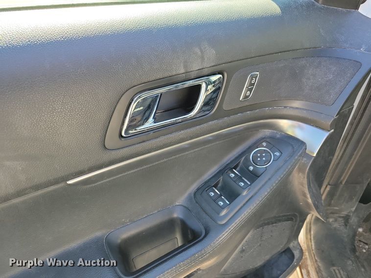 image for item LO9850 2019 Ford Explorer Police Interceptor  SUV