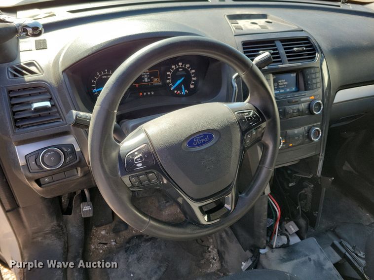 image for item LO9850 2019 Ford Explorer Police Interceptor  SUV