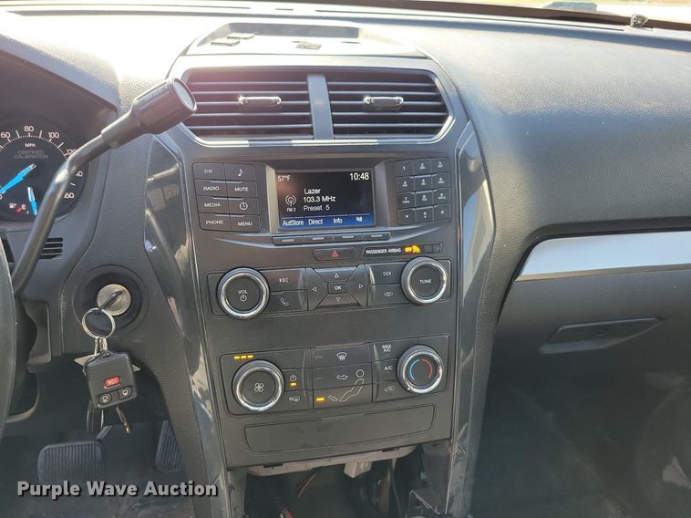 image for item LO9850 2019 Ford Explorer Police Interceptor  SUV