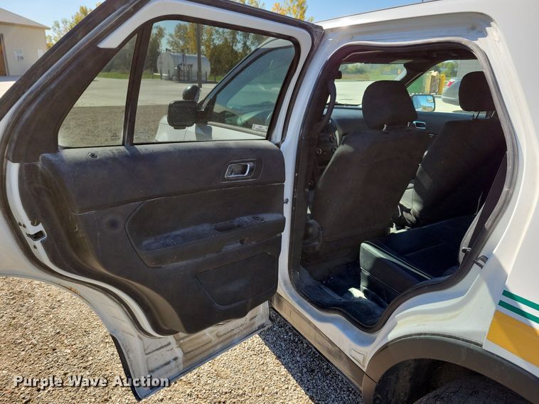 image for item LO9850 2019 Ford Explorer Police Interceptor  SUV