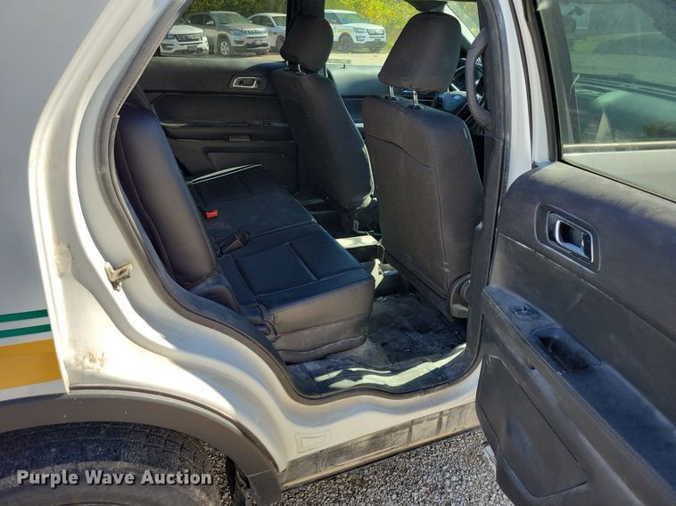 image for item LO9850 2019 Ford Explorer Police Interceptor  SUV