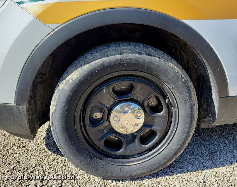 image for item LO9850 2019 Ford Explorer Police Interceptor  SUV