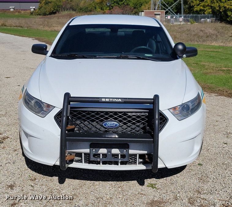 image for item LO9852 2019 Ford Taurus Police Interceptor