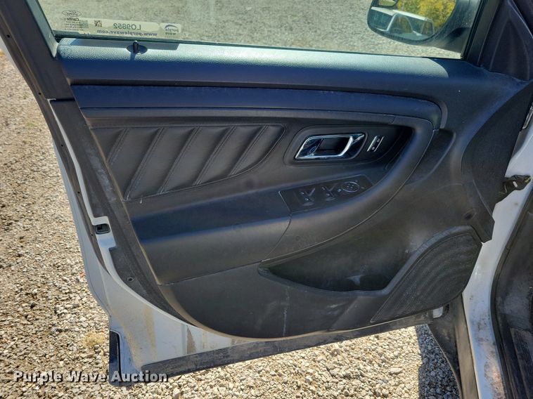 image for item LO9852 2019 Ford Taurus Police Interceptor