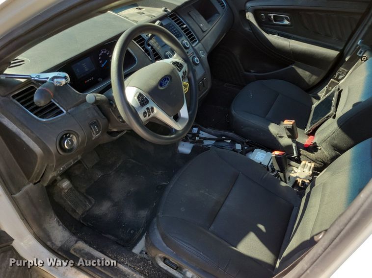 image for item LO9852 2019 Ford Taurus Police Interceptor