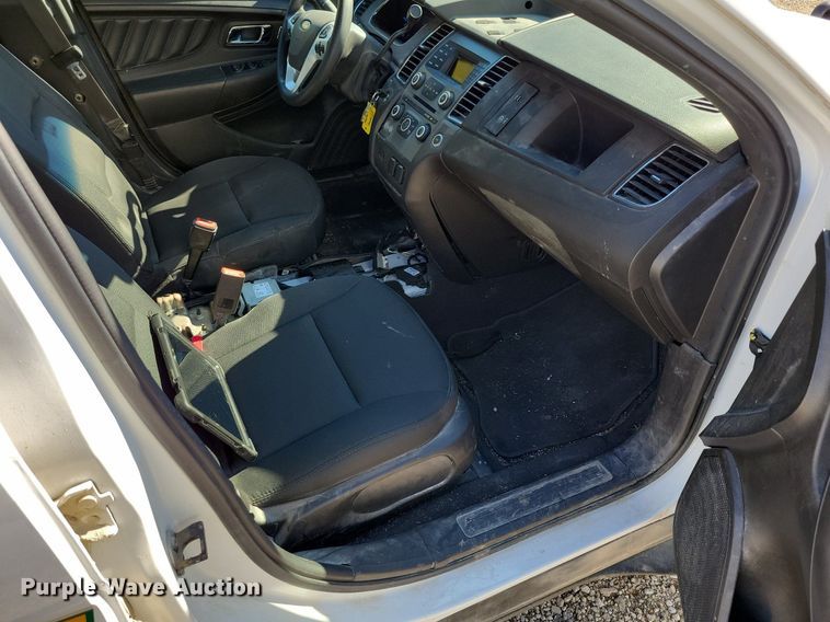 image for item LO9852 2019 Ford Taurus Police Interceptor