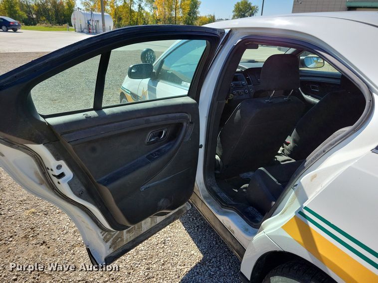 image for item LO9852 2019 Ford Taurus Police Interceptor