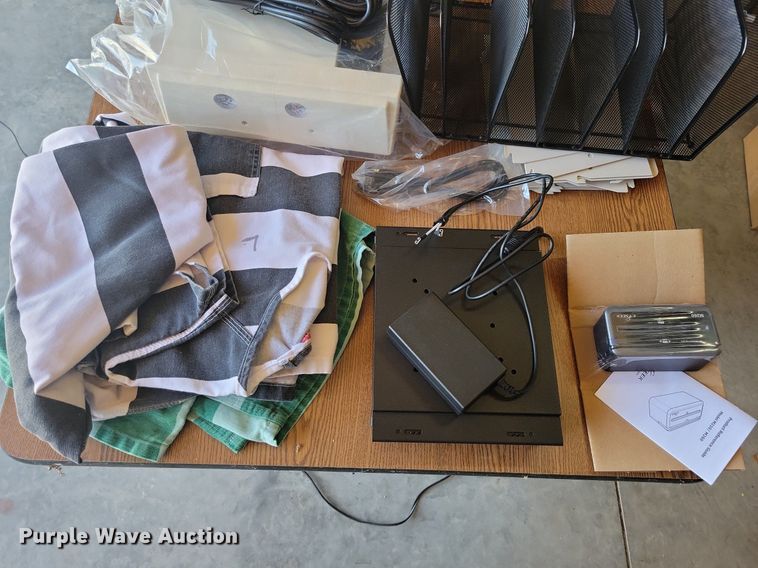 image for item LO9858 Office equipment