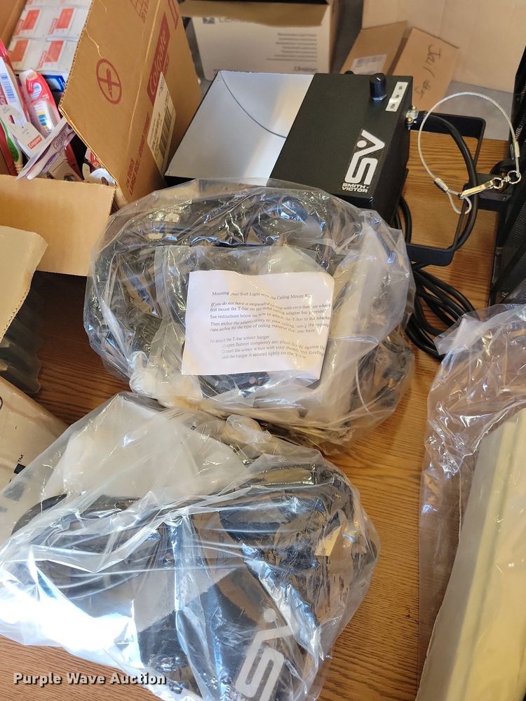 image for item LO9858 Office equipment