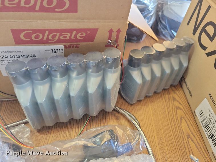 image for item LO9858 Office equipment