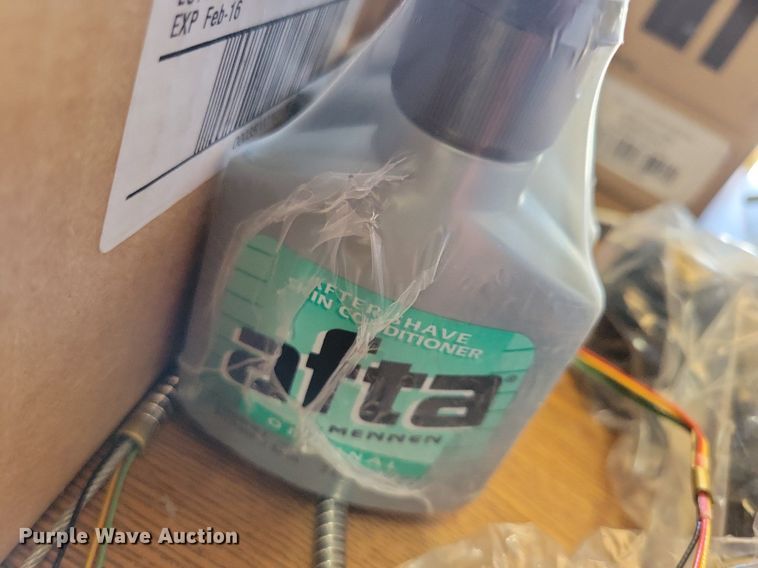 image for item LO9858 Office equipment