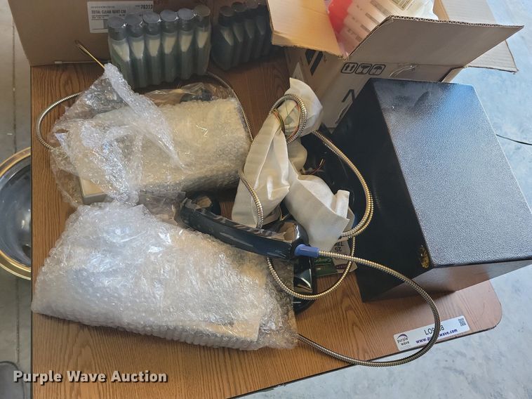 image for item LO9858 Office equipment