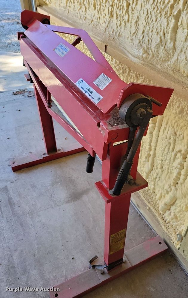 image for item LO9860 Central Machinery  36" W metal brake