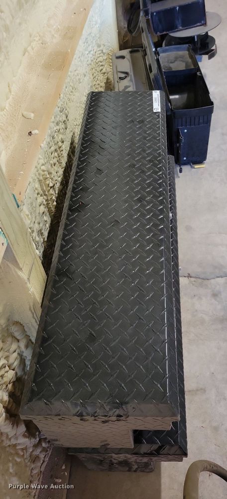 image for item LO9863 (4) tool boxes