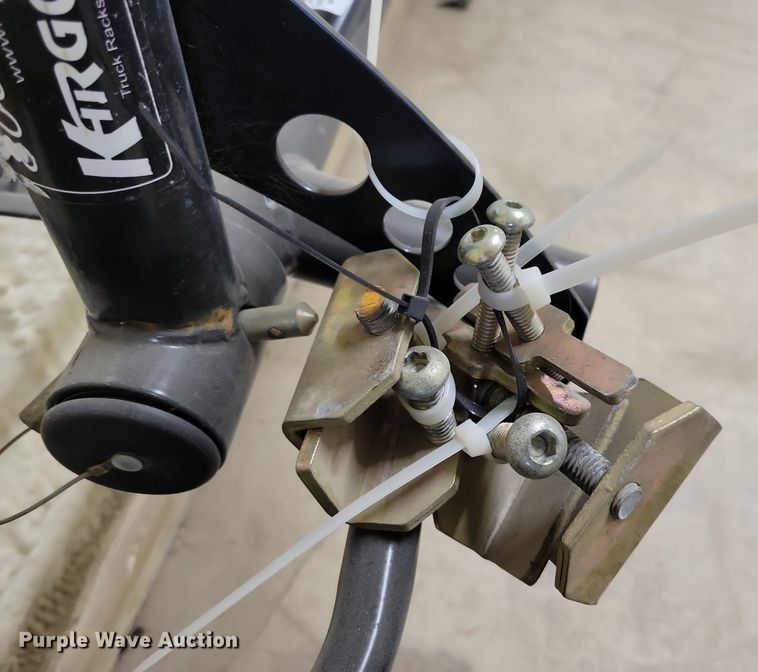 image for item LO9866 Kargo Master  ladder rack